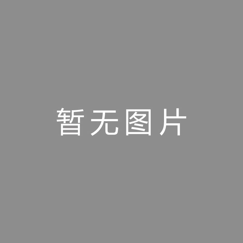 🏆频频频频曼晚：安东尼回来训练场，滕哈格和他热心沟通